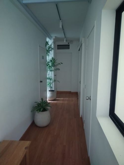 Casa de 18 alcobas en venta en Laureles, Medellín, 500 m² · foto 17 de 20