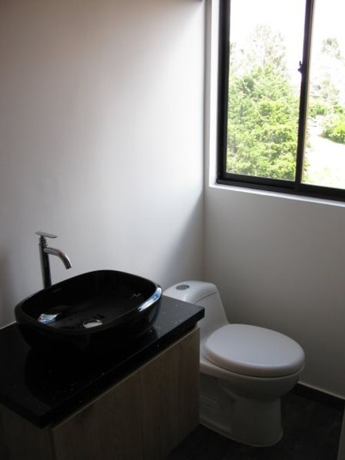 Apartamento de 2 alcobas en venta en Centro, Rionegro, 78 m² · foto 5 de 16