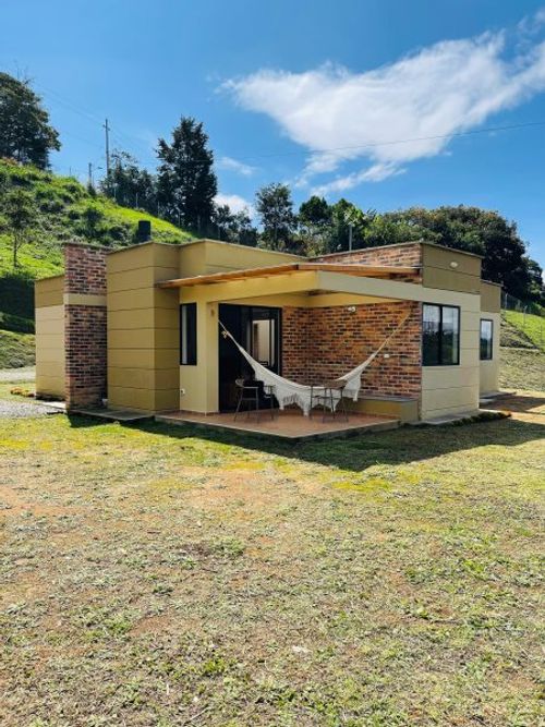 Casa de 3 alcobas en venta en La Mosca, Rionegro · foto 1 de 24