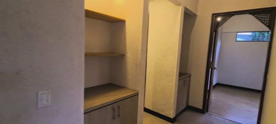 Casa de 3 alcobas en venta en Loma Del Escobero, Envigado, 500 m² · foto 8 de 24