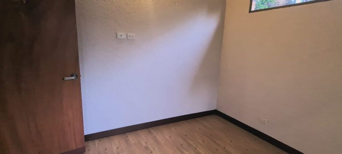Casa de 3 alcobas en venta en Loma Del Escobero, Envigado, 500 m² · foto 9 de 24