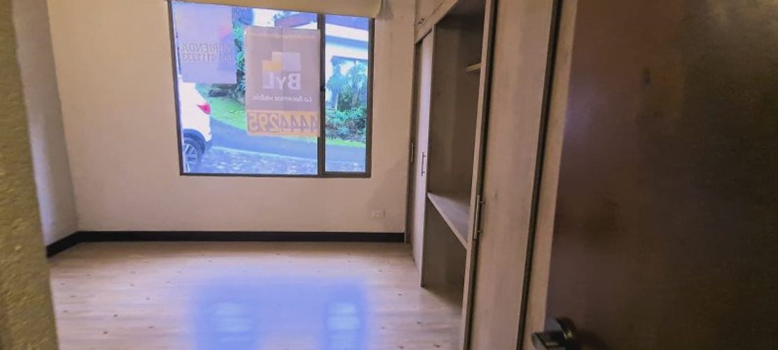 Casa de 3 alcobas en venta en Loma Del Escobero, Envigado, 500 m² · foto 14 de 24
