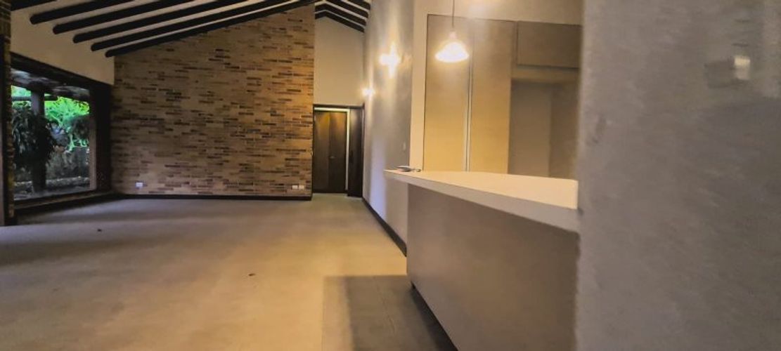 Casa de 3 alcobas en venta en Loma Del Escobero, Envigado, 500 m² · foto 19 de 24