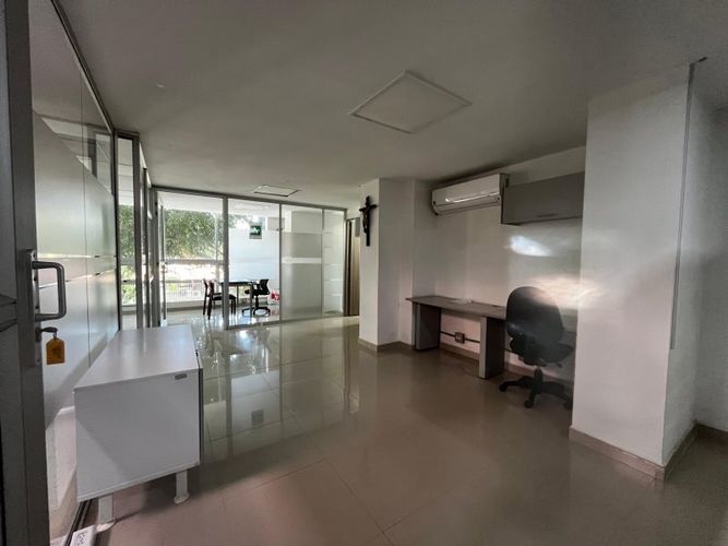Oficina en arriendo en Suramericana, Medellín, 35 m² · foto 2 de 11