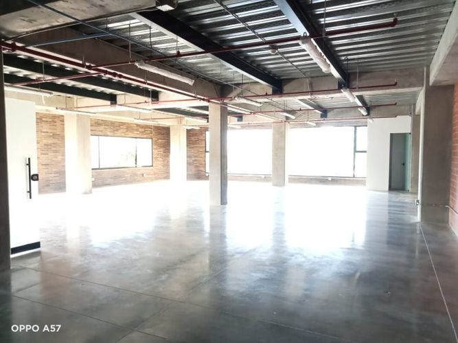 Bodega en arriendo en Santa Fe, Medellín, 220 m² · foto 2 de 16