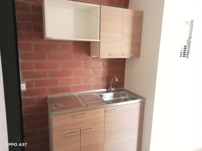 Bodega en arriendo en Santa Fe, Medellín, 220 m² · foto 5 de 16