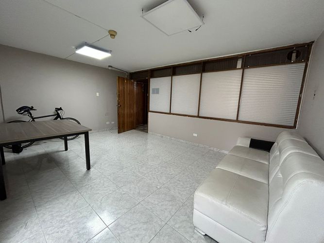 Oficina en venta en Sector Lago Uribe, Pereira, 48 m² · foto 2 de 7