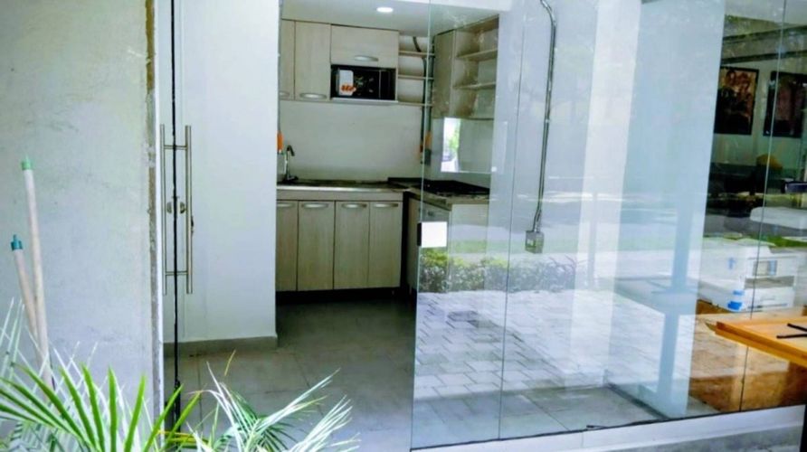 Local en arriendo en Ciudad Del Río, Medellín, 20 m² · foto 8 de 12