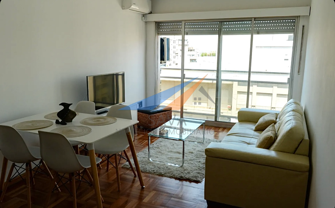 Alquiler Apartamento 1 Dormitorio en Pocitos! Amueblado. Piso Alto. A Pasos de la Rambla!