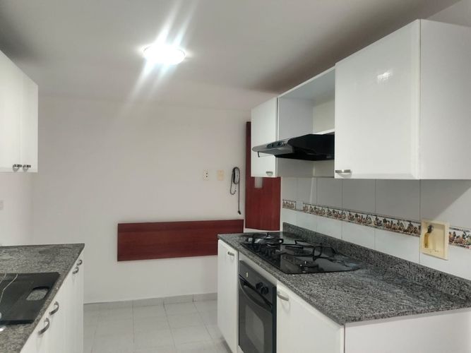 Apartamento de 3 alcobas en arriendo en Otraparte, Envigado, 99 m² · foto 5 de 16