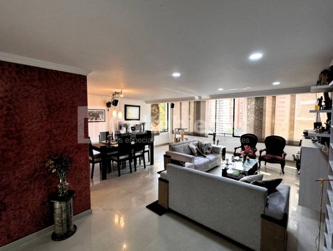Apartamento de 3 alcobas en venta en La Florida, Medellín, 145 m² · foto 3 de 23