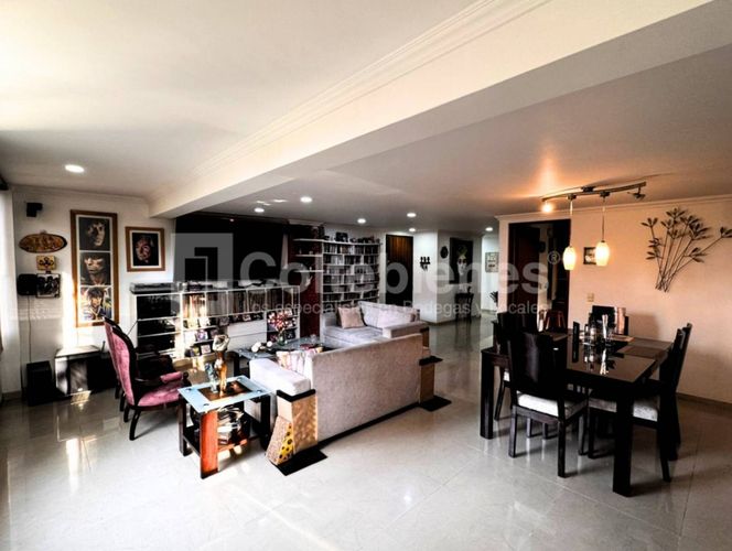 Apartamento de 3 alcobas en venta en La Florida, Medellín, 145 m² · foto 5 de 23