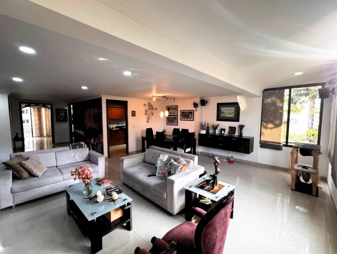 Apartamento de 3 alcobas en venta en La Florida, Medellín, 145 m² · foto 7 de 23