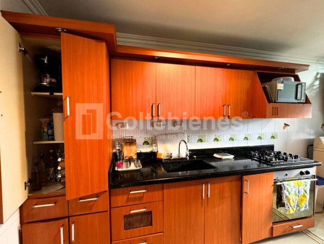 Apartamento de 3 alcobas en venta en La Florida, Medellín, 145 m² · foto 11 de 23