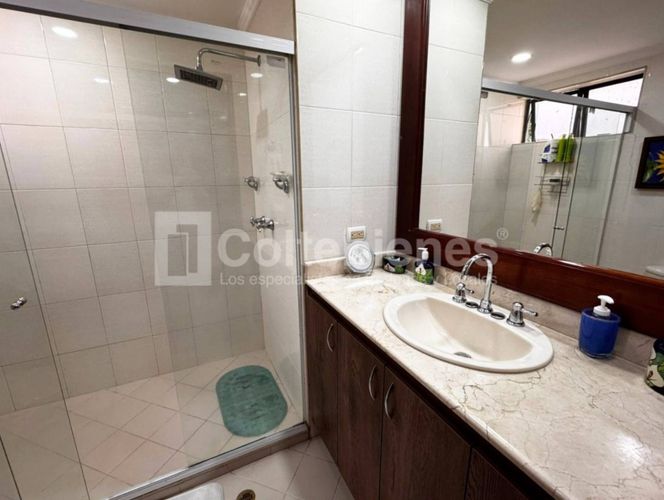 Apartamento de 3 alcobas en venta en La Florida, Medellín, 145 m² · foto 17 de 23