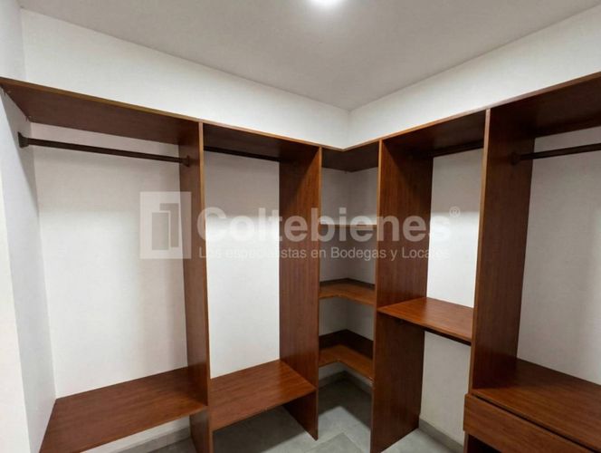 Apartamento de 3 alcobas en venta en La Florida, Medellín, 145 m² · foto 18 de 23
