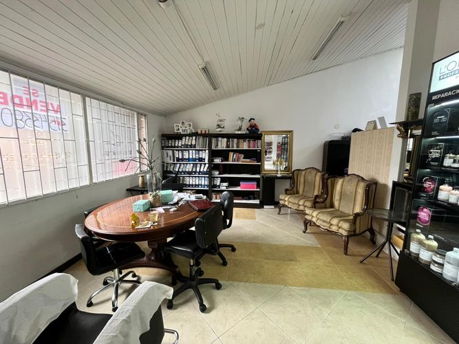 Casa en venta en Los Cedritos, Bogotá · foto 2 de 21