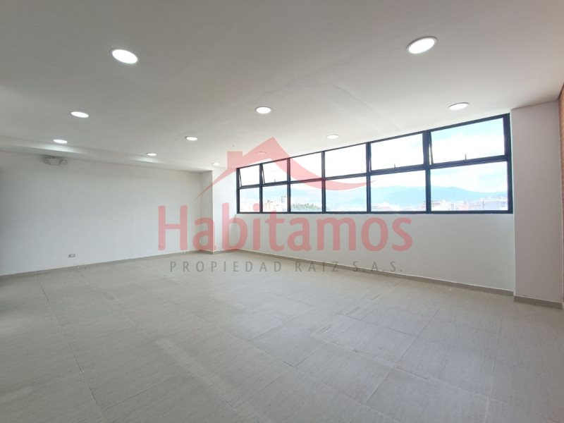 Warehouse for sale in Laureles, Medellín 5