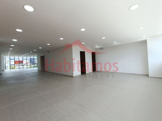 Bodega en venta en Las Acacias, Medellín, 135 m² · foto 6 de 9