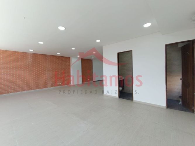 Bodega en venta en Las Acacias, Medellín, 135 m² · foto 7 de 9