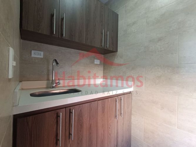 Bodega en venta en Las Acacias, Medellín, 135 m² · foto 9 de 9