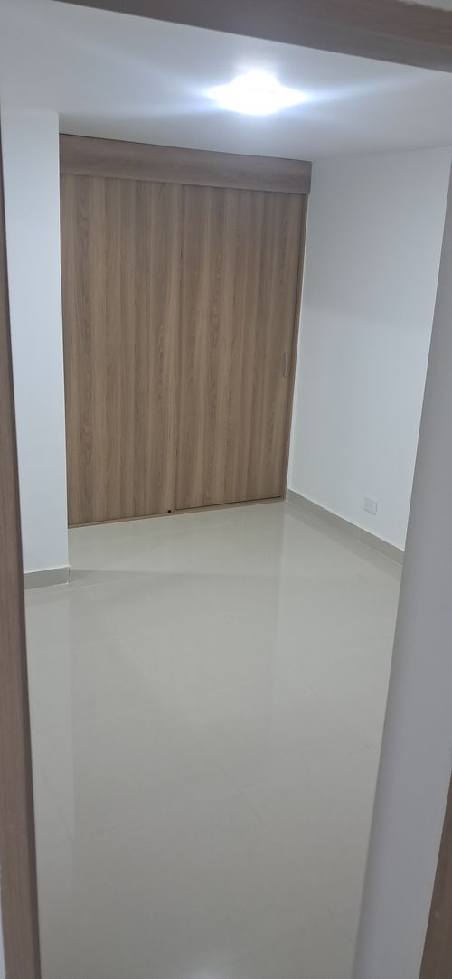 Casa de 5 alcobas en venta en Ciudad 2000, Cali, 240 m² · foto 4 de 13