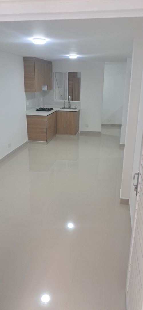 Casa de 5 alcobas en venta en Ciudad 2000, Cali, 240 m² · foto 7 de 13