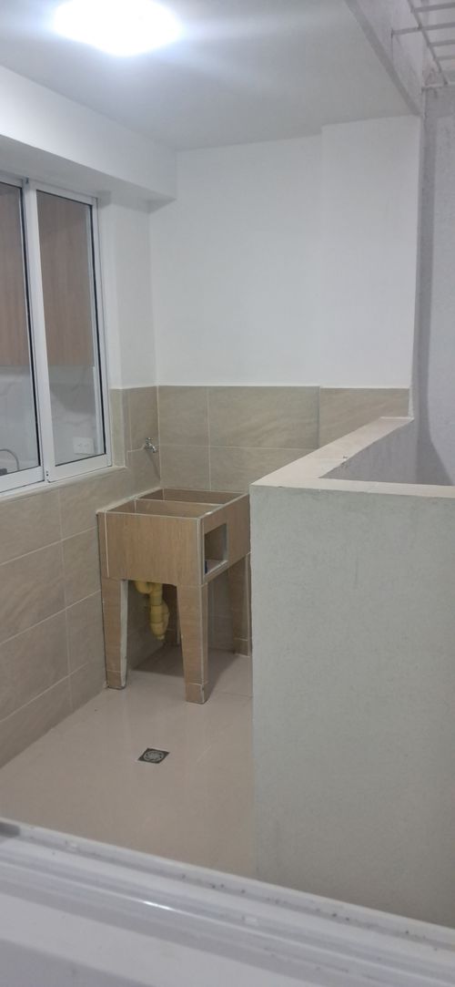 Casa de 5 alcobas en venta en Ciudad 2000, Cali, 240 m² · foto 8 de 13