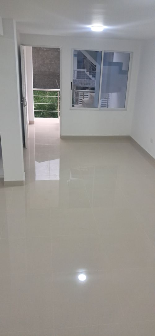 Casa de 5 alcobas en venta en Ciudad 2000, Cali, 240 m² · foto 12 de 13