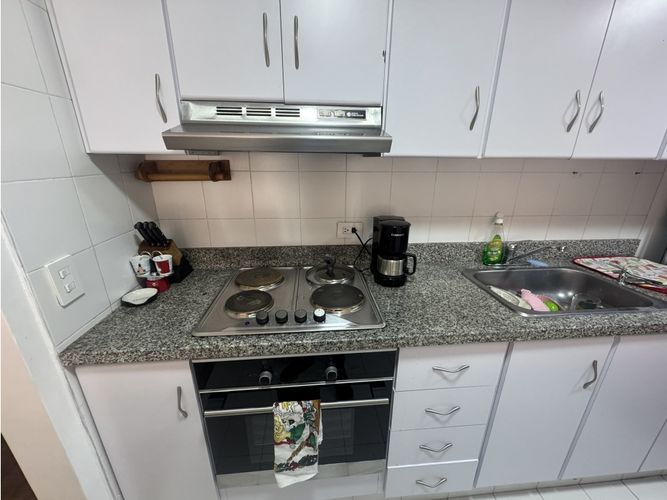 Apartaestudio en venta en Los Rosales, Bogotá, 44 m² · foto 2 de 11