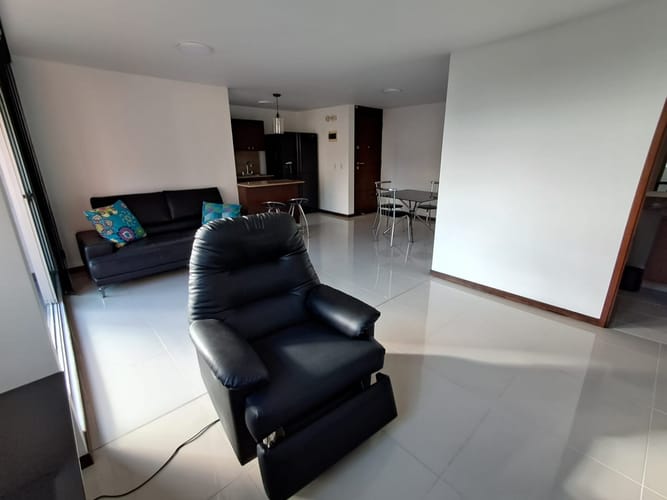 Apartamento de 2 alcobas en arriendo en Loma Del Esmeraldal, Envigado, 76 m² · foto 7 de 20