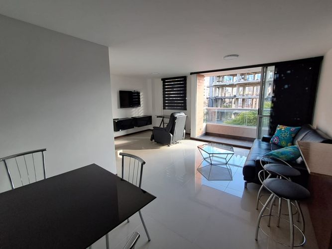Apartamento de 2 alcobas en arriendo en Loma Del Esmeraldal, Envigado, 76 m² · foto 9 de 20