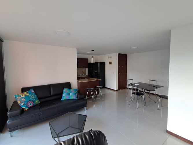 Apartamento de 2 alcobas en arriendo en Loma Del Esmeraldal, Envigado, 76 m² · foto 10 de 20