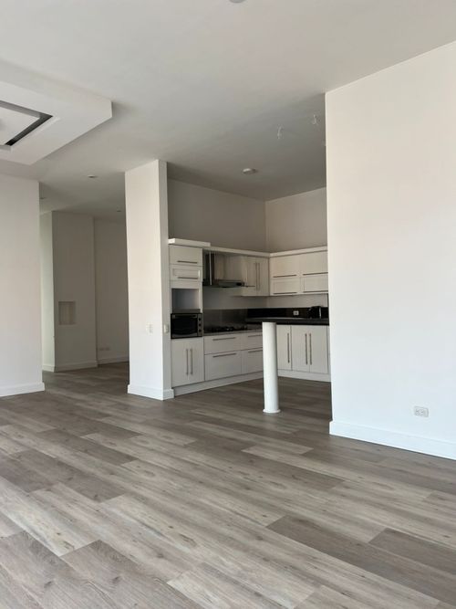Apartamento de 2 alcobas en venta en Chico Norte, Bogotá, 143 m² · foto 5 de 21