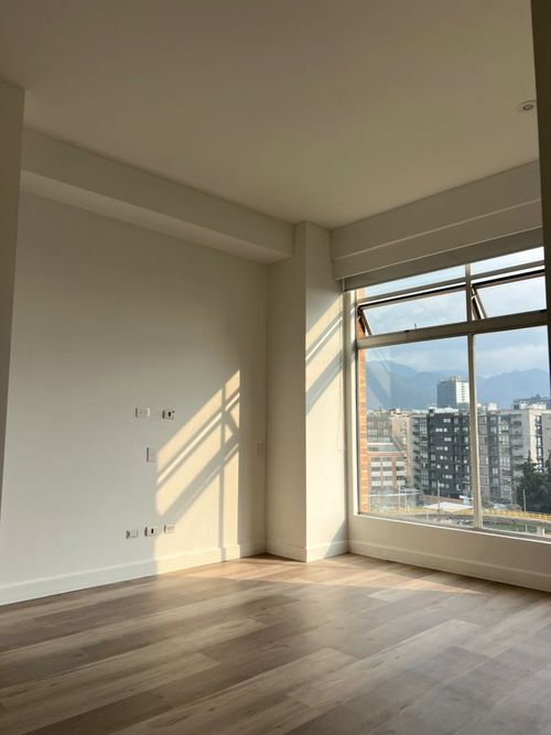 Apartamento de 2 alcobas en venta en Chico Norte, Bogotá, 143 m² · foto 6 de 21
