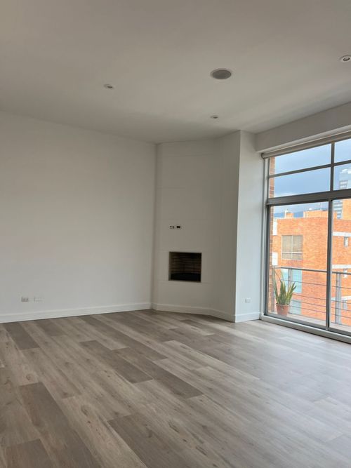 Apartamento de 2 alcobas en venta en Chico Norte, Bogotá, 143 m² · foto 8 de 21