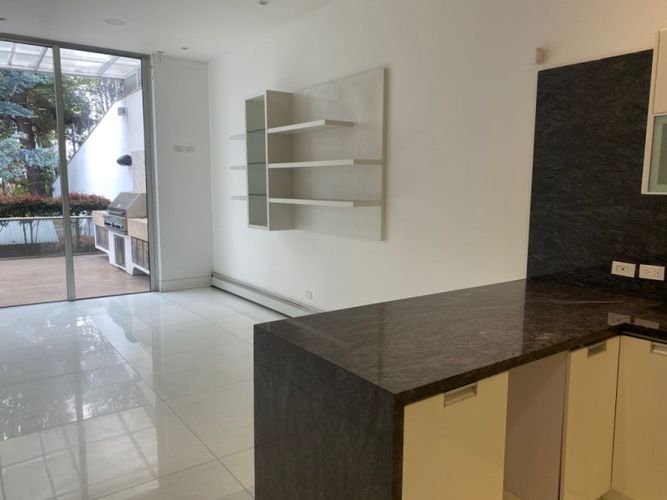 Casa de 4 alcobas en venta en El Refugio, Bogotá, 830 m² · foto 3 de 24