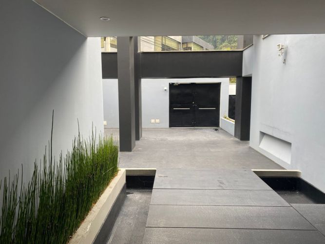 Casa de 4 alcobas en venta en El Refugio, Bogotá, 830 m² · foto 23 de 24