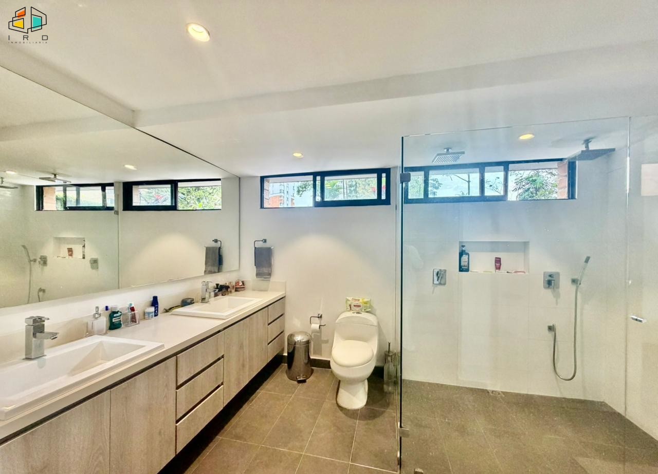 Apartamento en arriendo en El Poblado, Medellín · foto 18 de 24