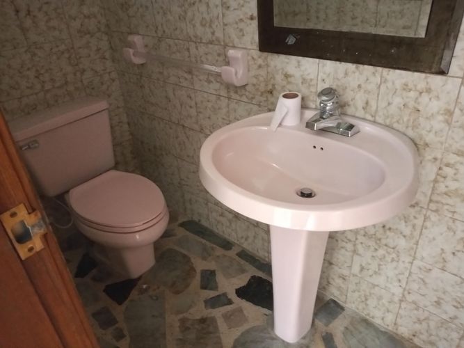 Casa de 5 alcobas en venta en Pontevedra, Bogotá, 243 m² · foto 17 de 24
