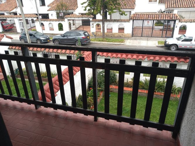 Casa de 5 alcobas en venta en Pontevedra, Bogotá, 243 m² · foto 18 de 24