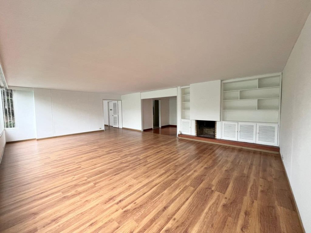 Apartamento en venta en Los Rosales, Bogotá · foto 3 de 20