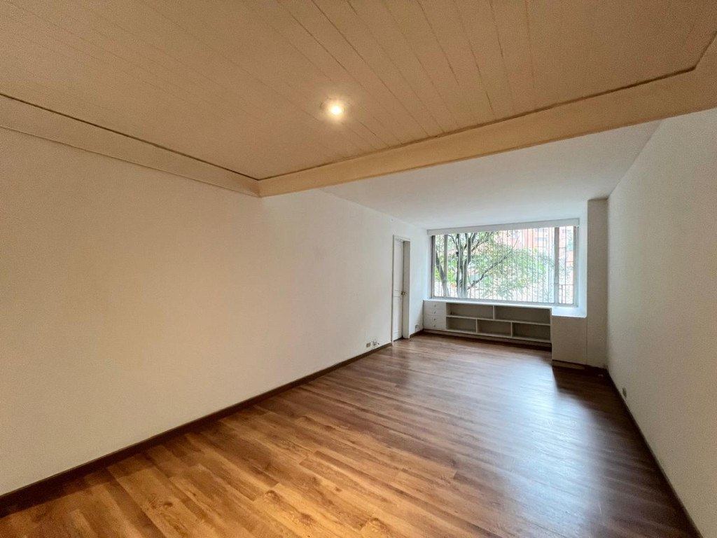 Apartamento en venta en Los Rosales, Bogotá · foto 6 de 20