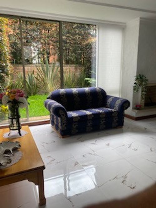 Casa de 3 alcobas en venta en Casa Blanca, Bogotá, 169 m² · foto 2 de 23