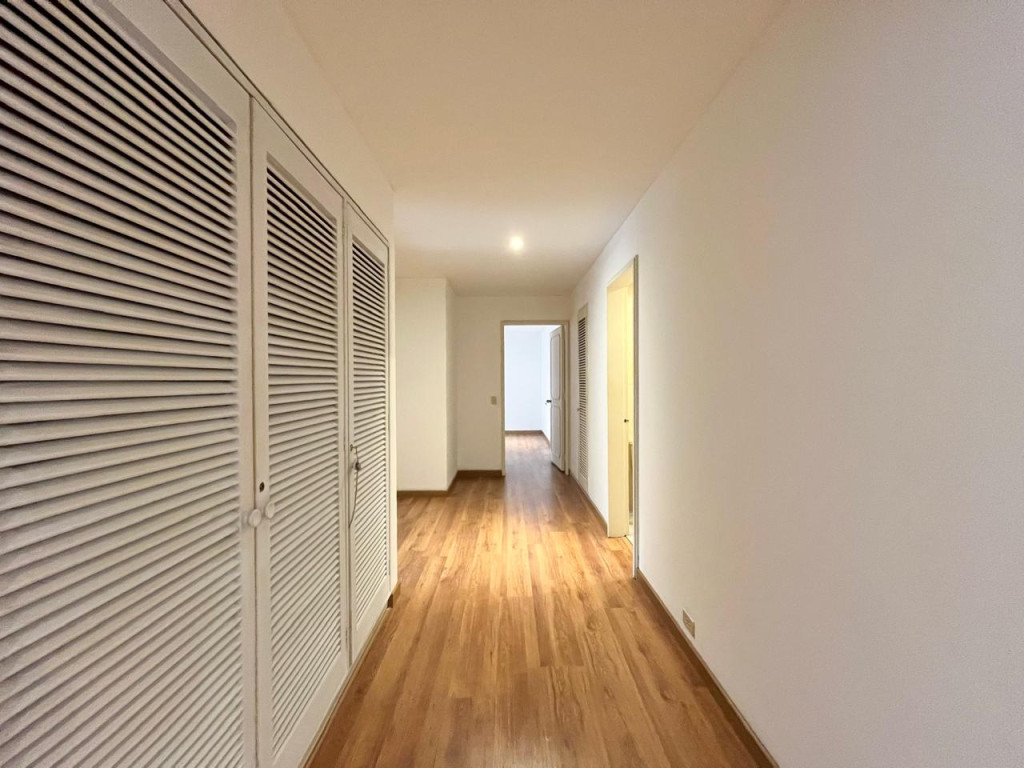 Apartamento en venta en Los Rosales, Bogotá · foto 12 de 20
