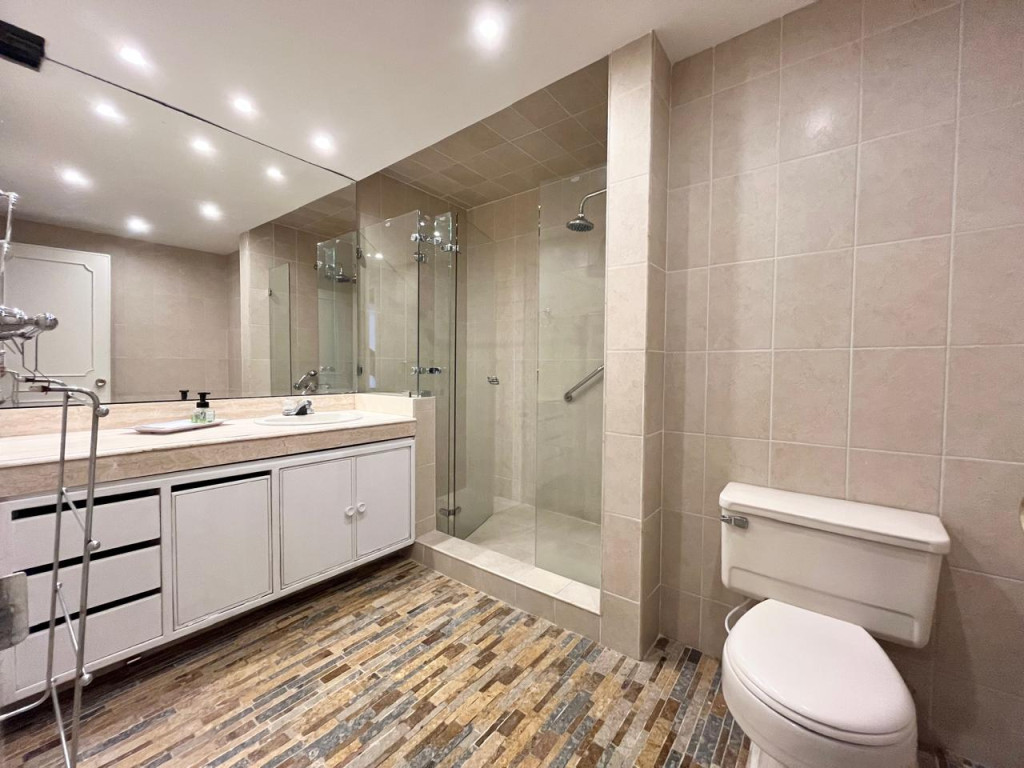 Apartamento en venta en Los Rosales, Bogotá · foto 20 de 20