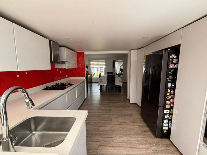 Casa de 3 alcobas en venta en El Recreo De Los Frailes, Bogotá, 320 m² · foto 14 de 20
