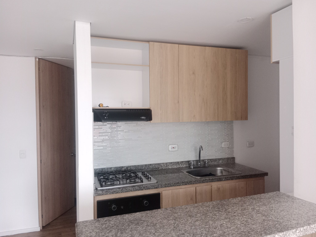 Apartamento en venta en Fontibon, Bogotá · foto 3 de 16