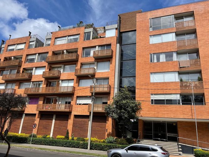 Apartamento de 3 alcobas en venta en Santa Barbara, Bogotá, 162 m² · foto 12 de 19
