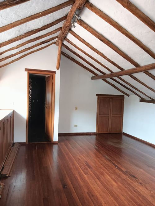 Casa de 4 alcobas en venta en San Jose De Bavaria, Bogotá, 400 m² · foto 9 de 24